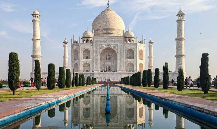 Taj Mahal Day Tour from Delhi by Superfast Train - Private Tour