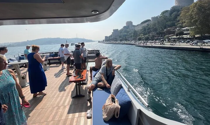 Istanbul Afternoon Bosphorus Cruise with Asian Side Stop