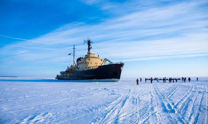 Icebreaker Sampo Cruise with transfer from Rovaniemi