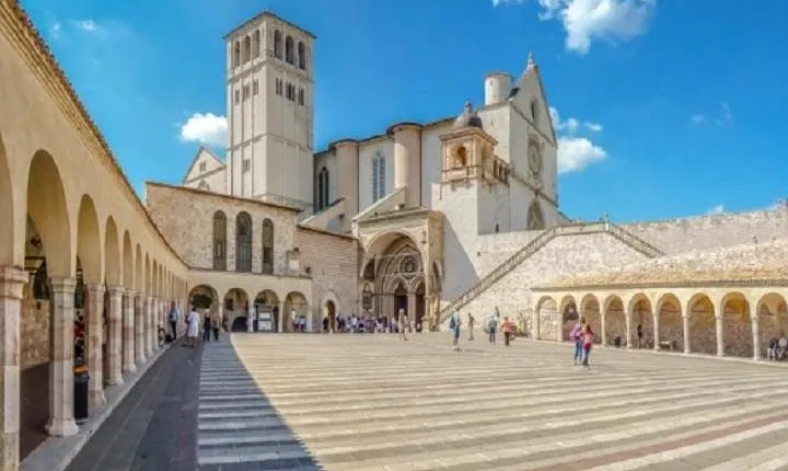 Assisi and Orvieto Full-Day Semi-Private Tour from Rome