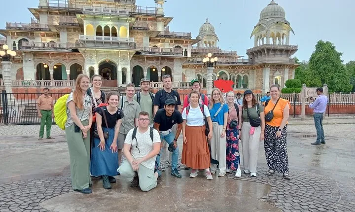 Explore Jaipur by Tuk-Tuk with Flower Market Visit