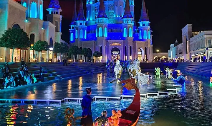 Antalya Land of Legends Night Show with Transfer