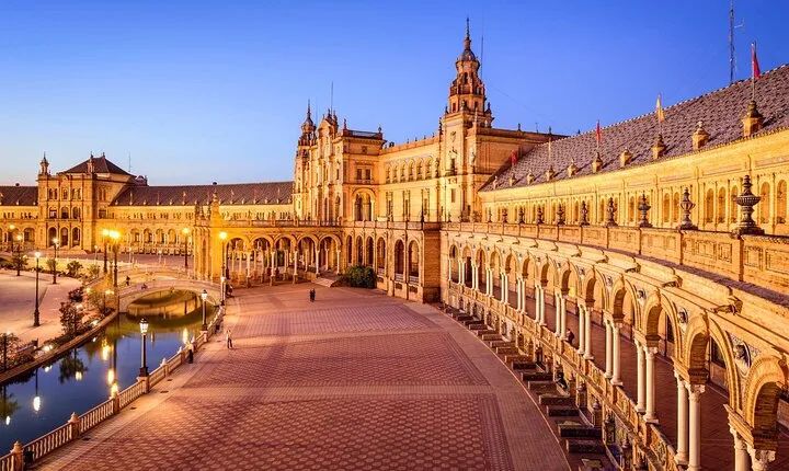 Self-Guided Audio Tour to Seville City
