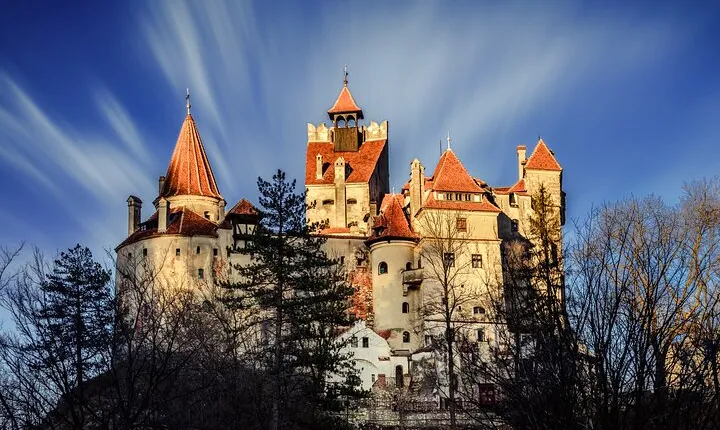 Explore the amazing castles of Romania: Day Tour From Bucharest