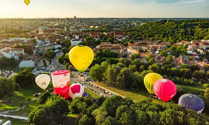 Hot Air Balloon Flight Over Vilnius or Trakai(transfer included)