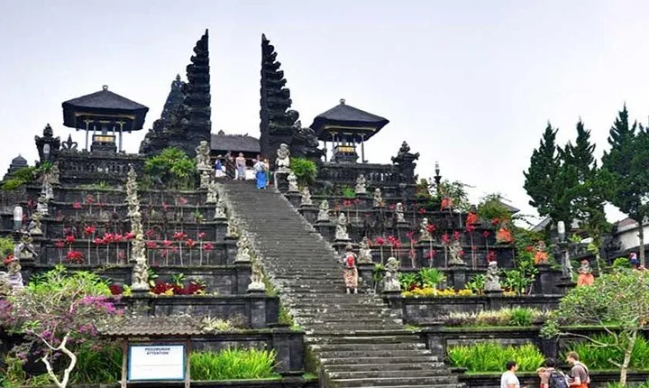 Tour: Besakih Temple-Kintamani Volcano-Water temple&Rice Terrace