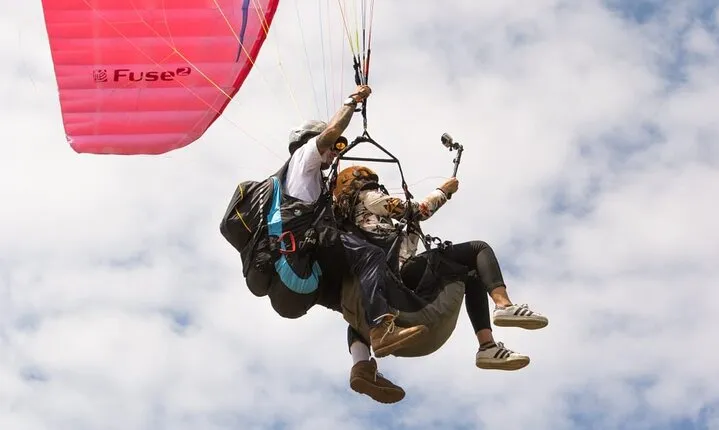 Private Tour to Guatapé, El Peñol + Paragliding from Medellín!!