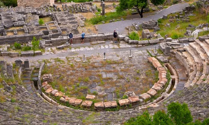 Delphi Private Day Tour: A Day of History and Scenery from Athens