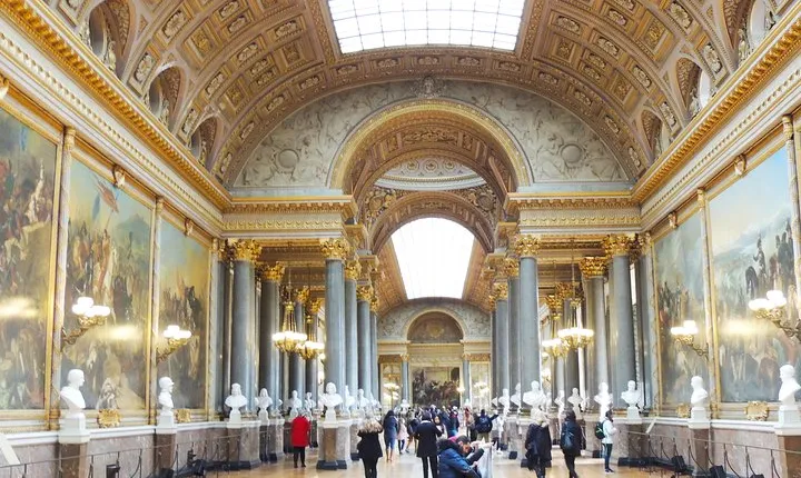 Versailles and Louvre Museum Access and Tour
