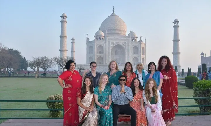 Taj Mahal & Beyond – Day Trip to Agra from Delhi