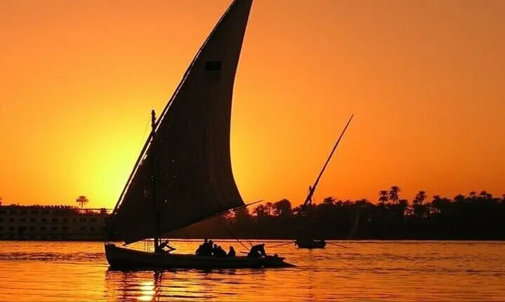 Private Tour in Aswan : Felucca and Nubian village