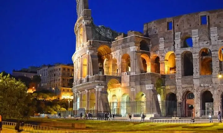 Twilight: Private 3h Rome Night Tour with Aperitivo