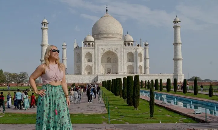 2 Day Agra tour with Cultural show