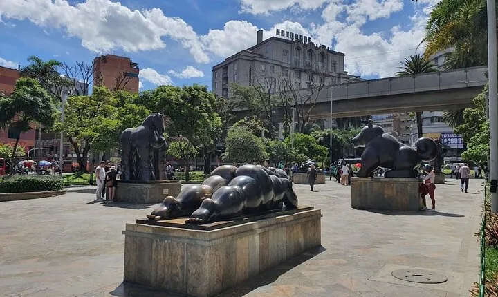 Private Walking Tour Through Medellín's Historical Center