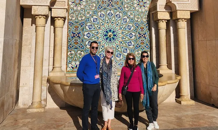 Casablanca walking tour with an academic tour guide