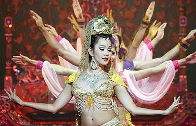 Alcazar Cabaret Show at Pattaya Admission Ticket with Return Transfer (SHA Plus)