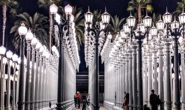 Los Angeles Half-Day Private City Tour with Celebrity Homes