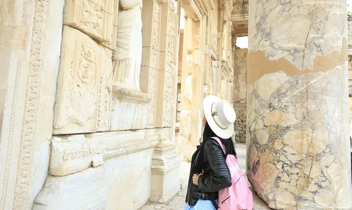 Aegean Dream : Travel to Pamukkale, Ephesus, Kusadasi