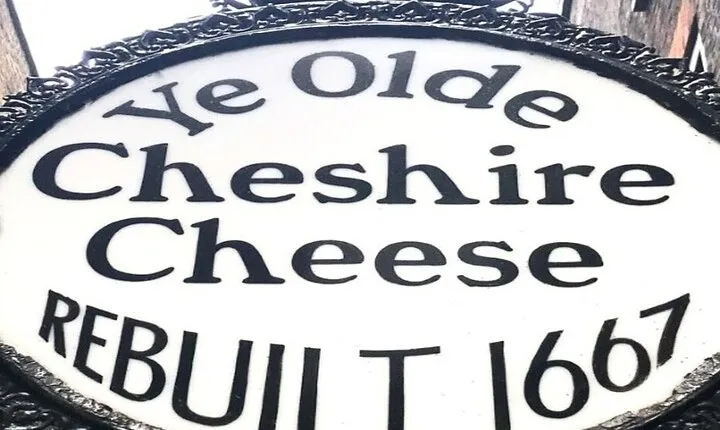 London’s Historical Pubs: A Self-Guided Audio Tour