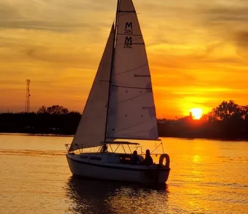 Two-hour private sunset sailing cruise on Lake Fairview in Orlando