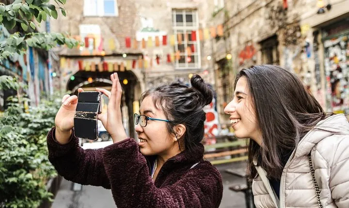 Berlin Private Tour: Highlights & Hidden Gems with a Local