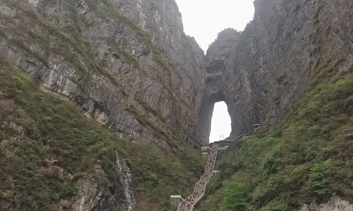 6-Day Private Tour from Chengdu to Zhangjiajie 