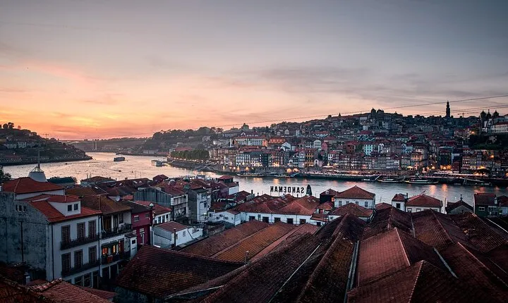  Self-Guided Tour Adventure Discovering Porto
