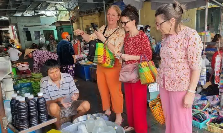 Cooking class & Vibrant Mekong Market by Scooter (Half-Day)