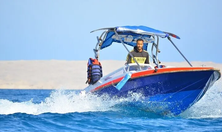 Swim with Dolphins Semi-Private Speedboat with Transfer- Hurghada