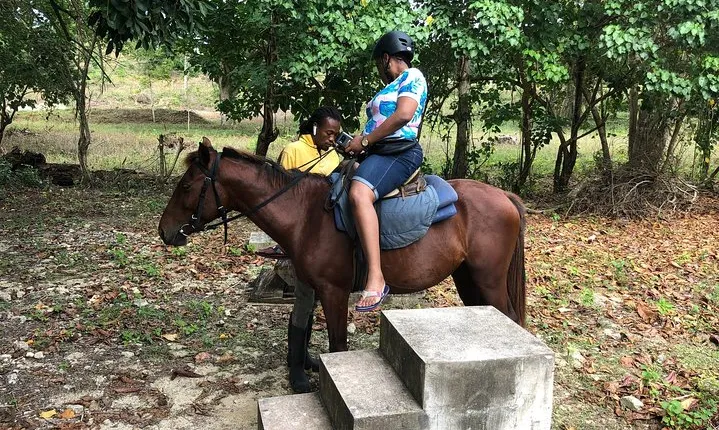 Customize Day Tour In Ochi (Horseback Riding,Rafting,Blue Hole, Dunns River )