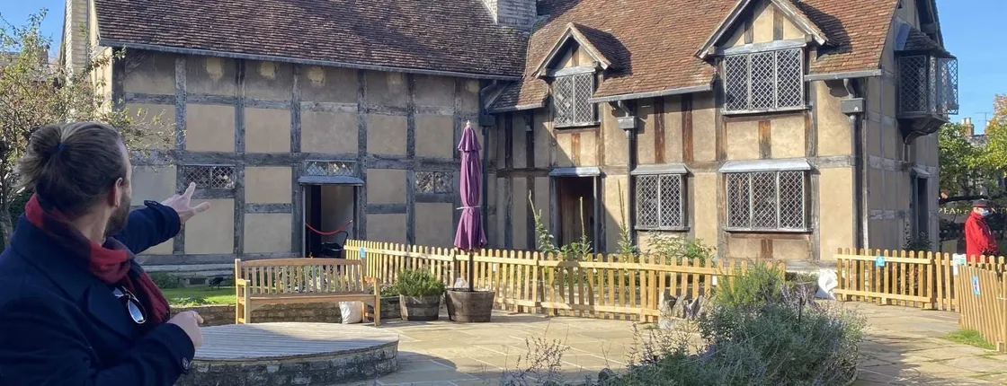 Self-guided audio tour of Shakespeares birthplace in Stratford upon Avon