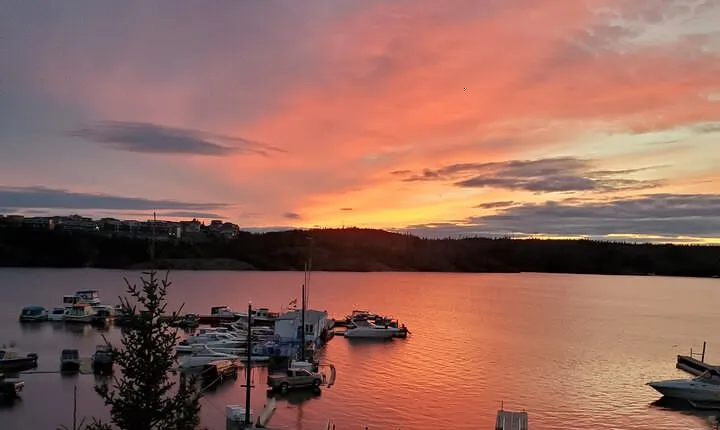 Yellowknife Bucket List City Tours 