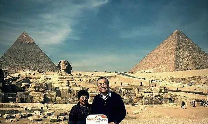 Day Tour at The Pyramids, Sakkara, Dahshur