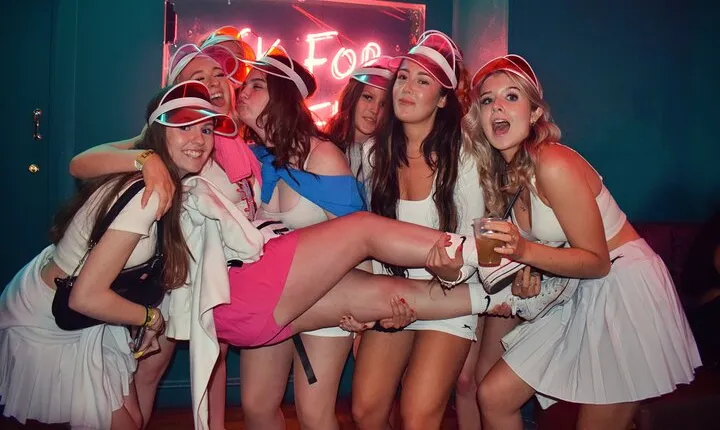 1 Big Night Out Weekday Pub Crawl