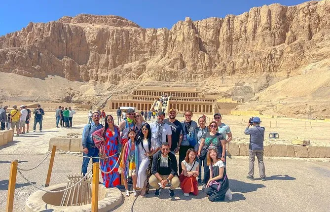 5D/3N Cruise +1N Nubian Village/Abu Simbel/Balloon start Aswan