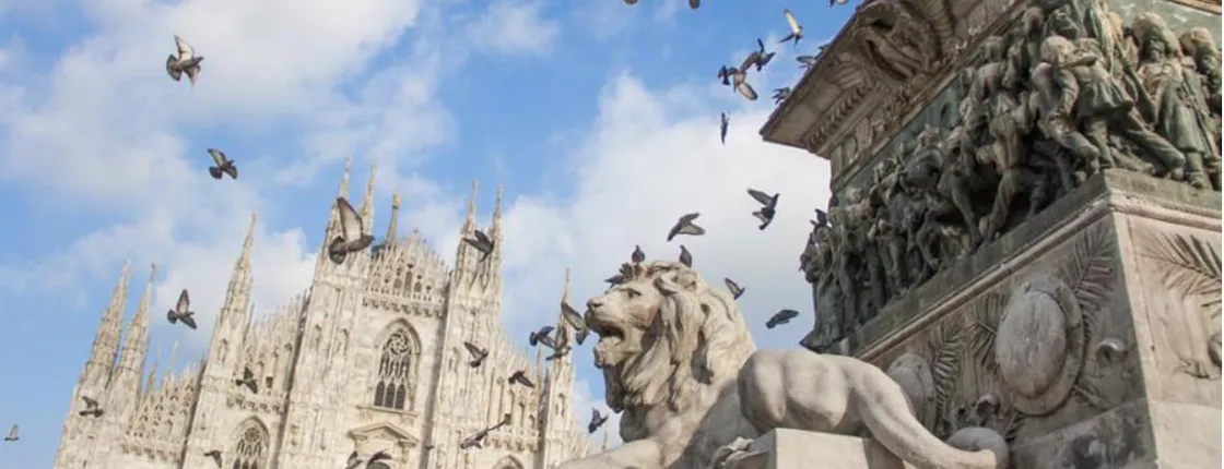 Small group tour with easy entrance to Milan's Duomo and rooftop terraces