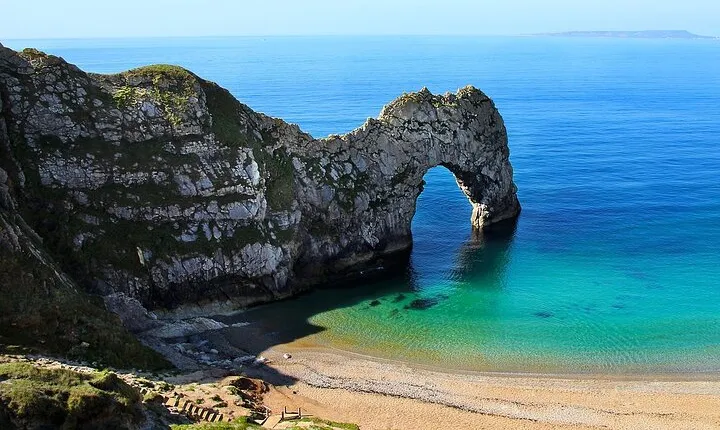 Jurassic Coast and Durdle Door in Executive Vehicle Private Tour