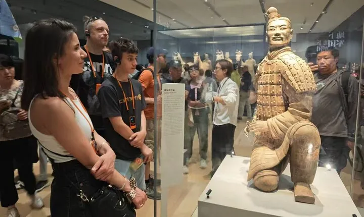 Private Xi'an Day Trip: Terra cotta Army with City Attractions