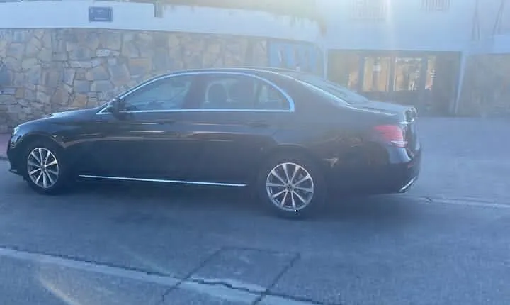 Vip Private Transfer from Malaga Airport to Gibraltar Border