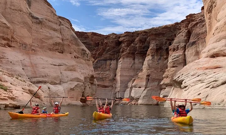 Antelope Canyon Lake Powell Guided Kayaking and Hike Tour
