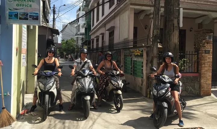 Self-driving Motorbike in Central Vietnam Phong Nha - Hue - Hoi An