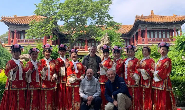Private Day Tour to Tiananmen Square, Forbidden City and Hutong by Public Transportation