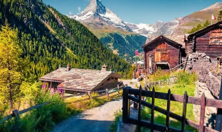 Private Mystic Zermatt Tour: Peaks, History & Culture