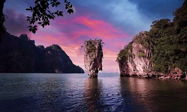 Phi Phi & James Bond Twilight: 2-Day Phuket Island Adventure