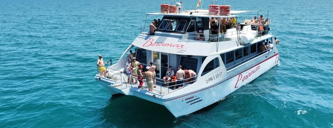 Gandia catamaran trip with swimming stop and drink