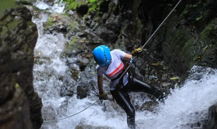 Canyoning Waterfall Rappeling Maquique Adventure Near To Arenal Volcano