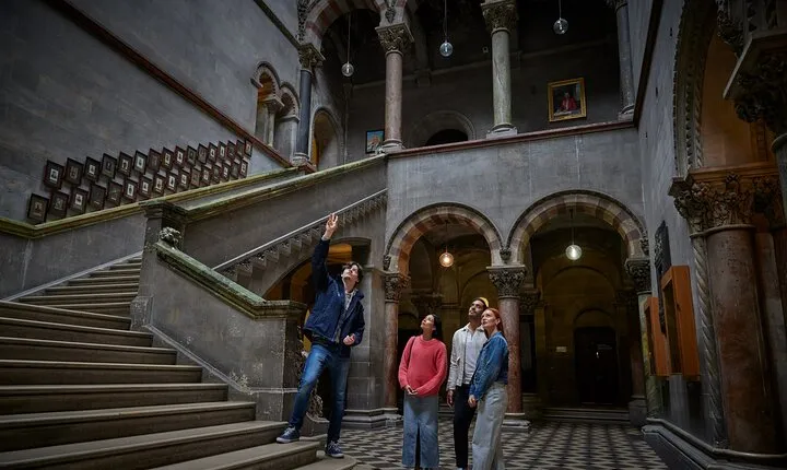 Trinity Trails: Guided Walking Tour of Trinity College 