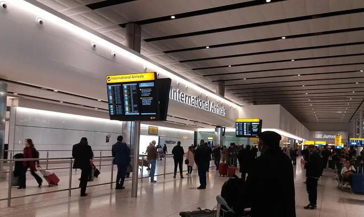 Gatwick Airport arrival to London Hotel/Accommodation