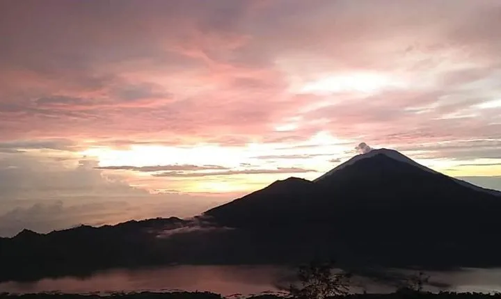 Bali Sunrise Trekking with Downhill Cycling