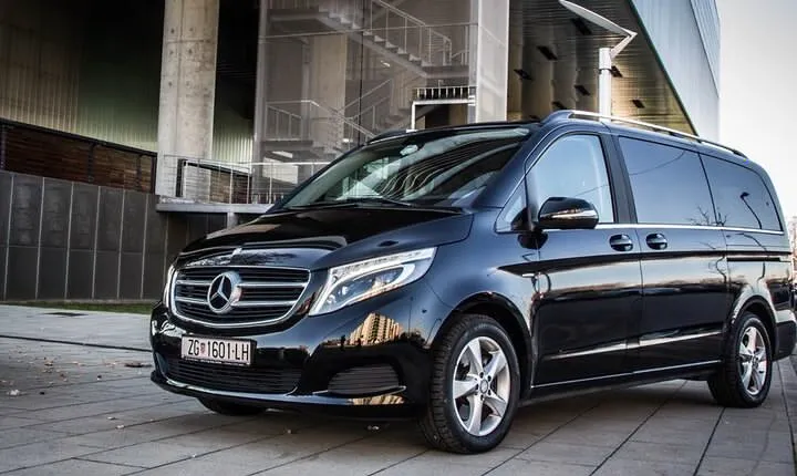 Paris Airport (CDG) to Brussels Private Van Transfer